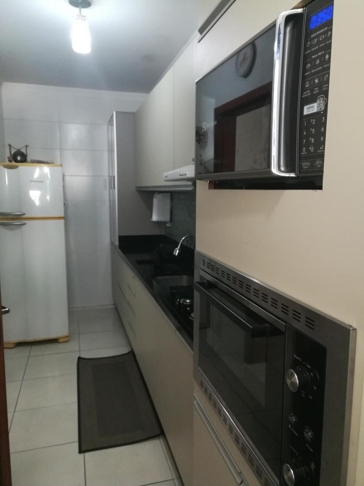 Inteiro Na De Apartamento *