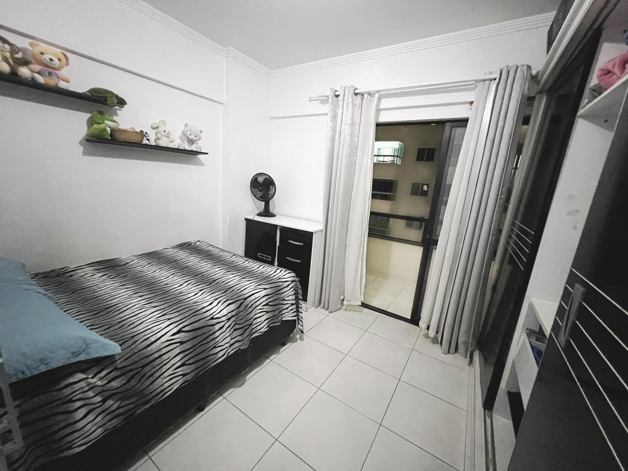 Inteiro Na De Apartamento